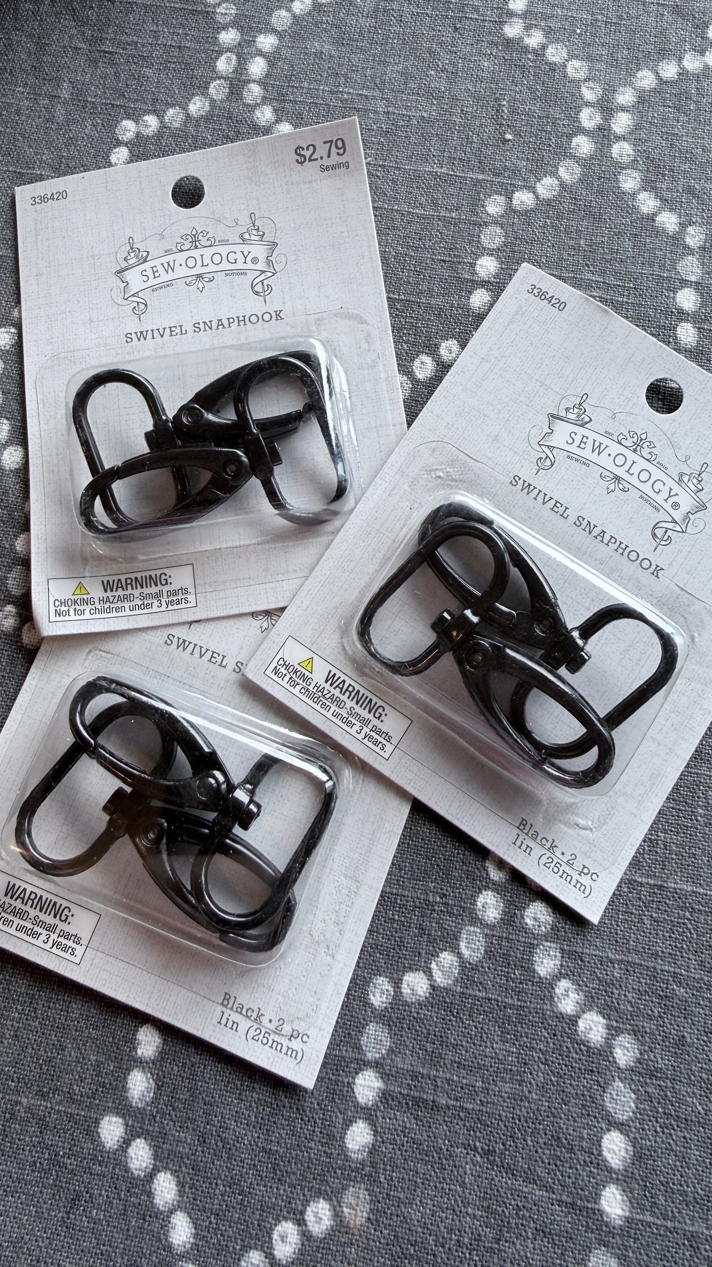 Black metal swivel clasp hardware for jewelry making and leather crafts, 2-pack