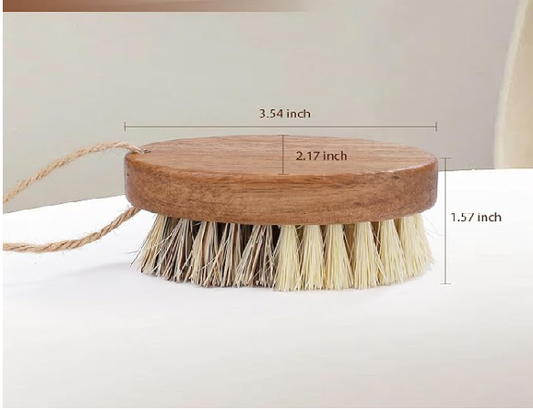 Wooden brush with bristles, measurements indicated, on a white background